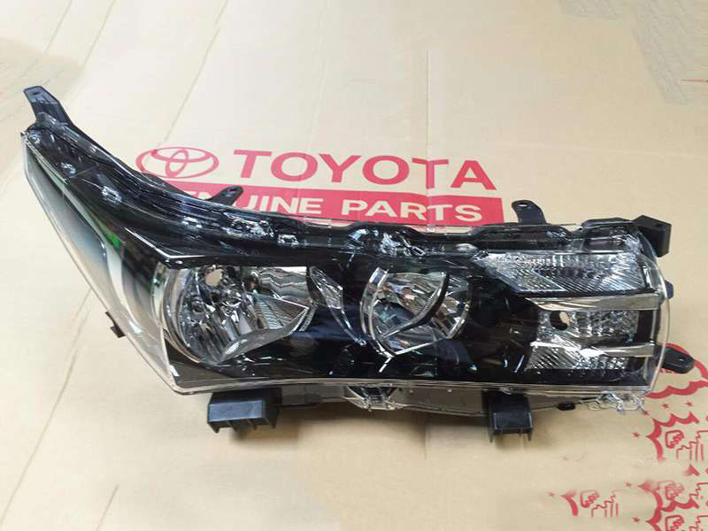 Đèn pha Toyota Altis